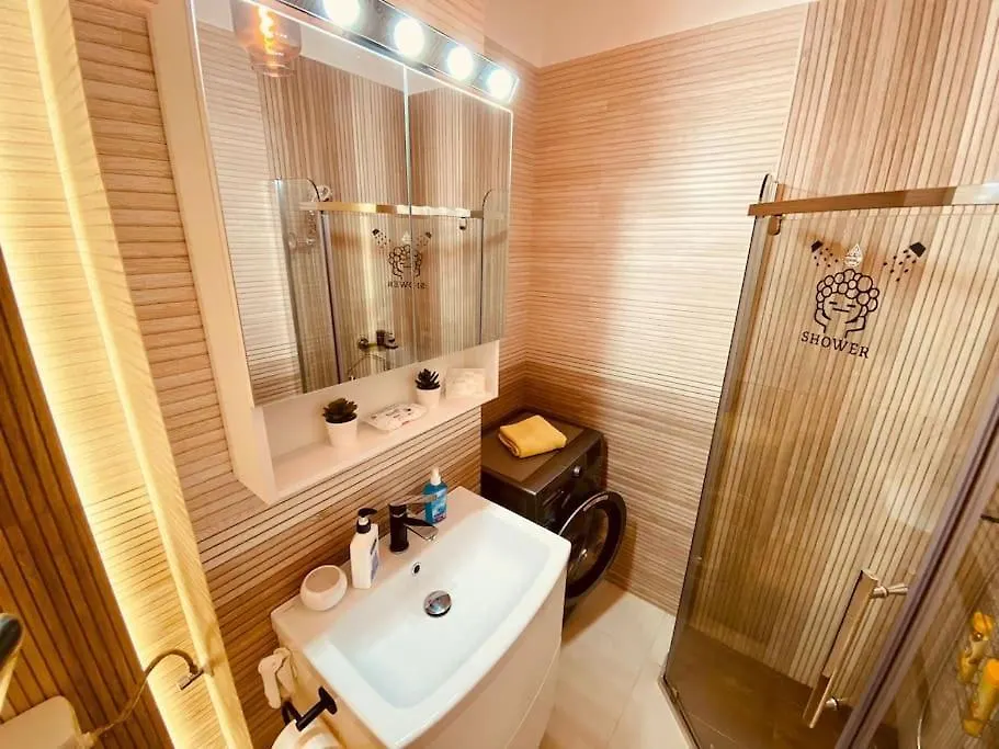 Blue Plaza Studio Apartment Bucureşti 0*,